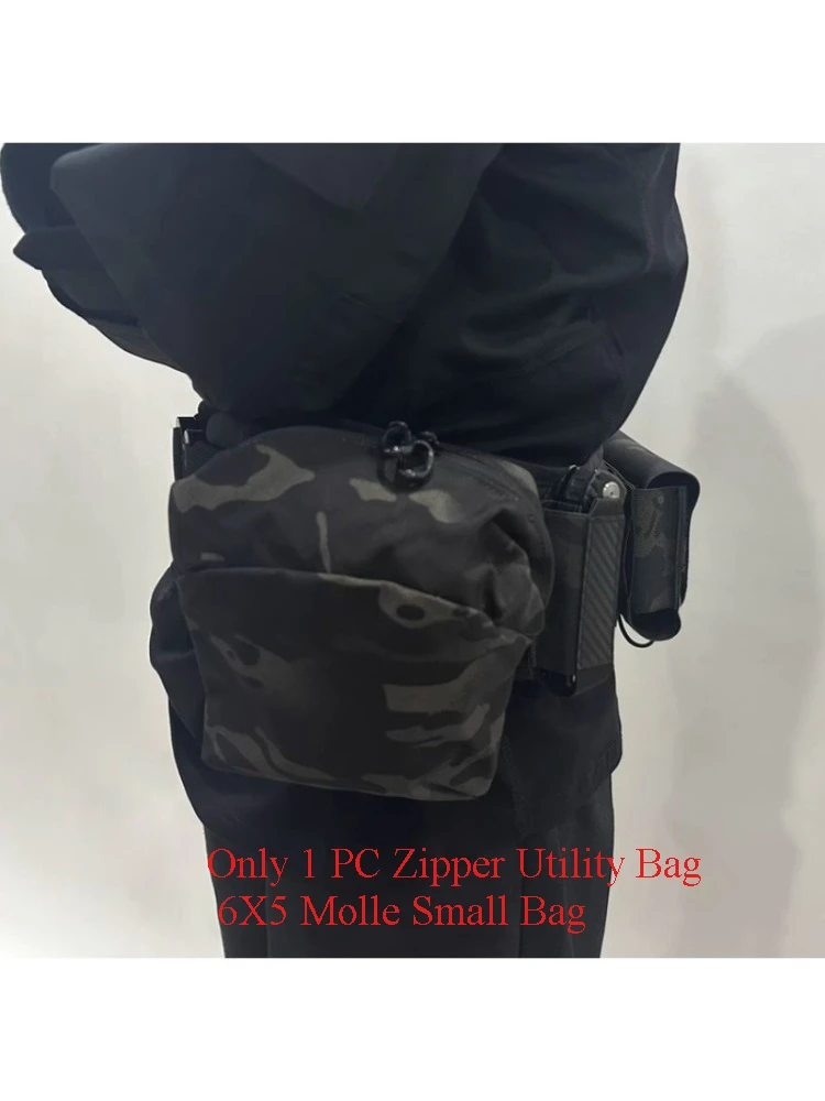 Vista de la bolsa pequeña con sistema MOLLE y panel lateral