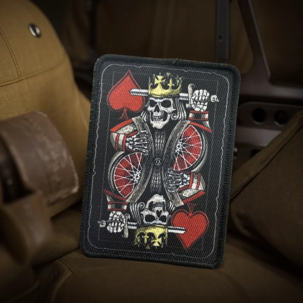 Parche estampado Rey Cráneo esqueleto naipes – Insignia moral militar - imagen 3