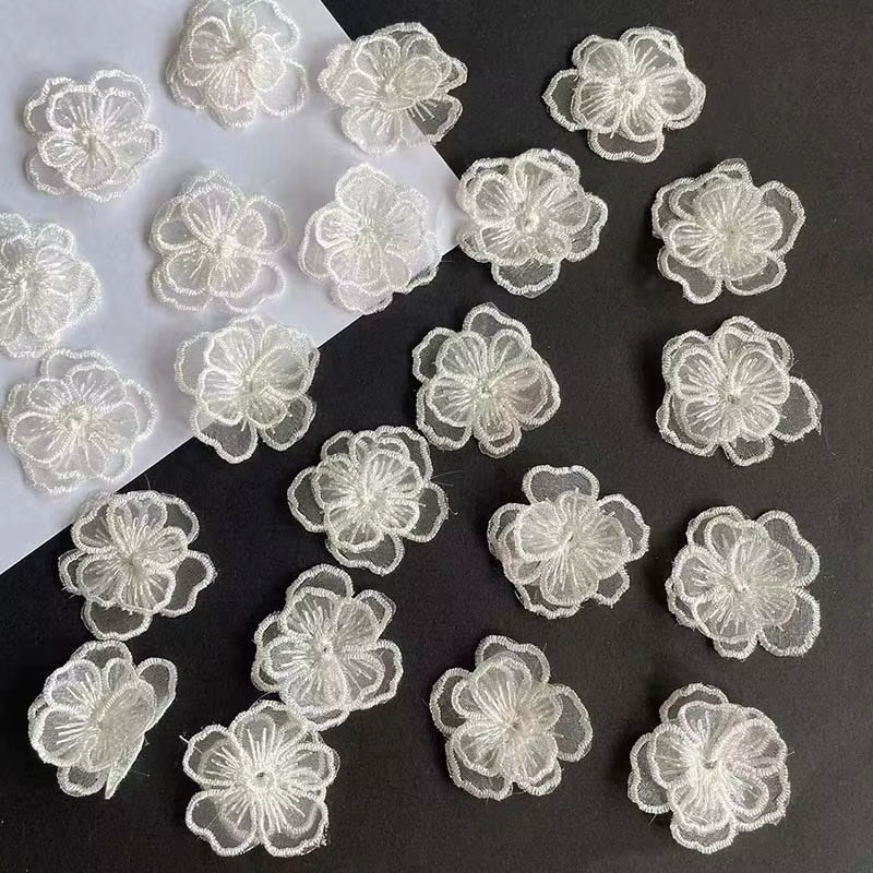 Parche táctico 3D bordado floral blanco y oro para MOLLE - imagen 2