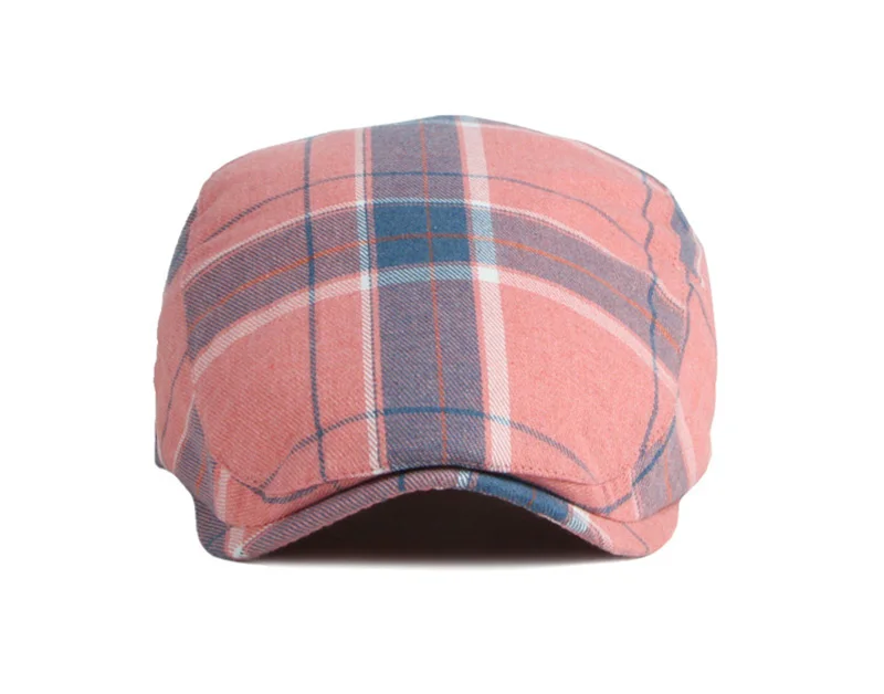 Detalle de visera y diseño hacia adelante