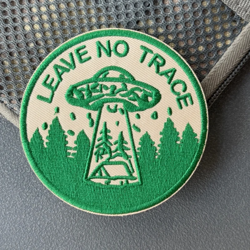 Parche táctico bordado Leave No Trace con velcro para mochila - imagen 4