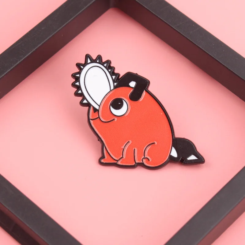 Pin táctico motosierra naranja con corona de sierra