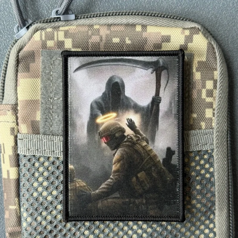 Parche táctico estampado Soldado vs. Segador con gancho y bucle - imagen 2