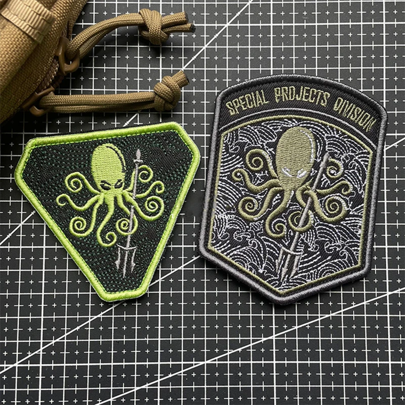 Parche bordado táctico Trident Octopus – Proyectos Especiales - imagen 3