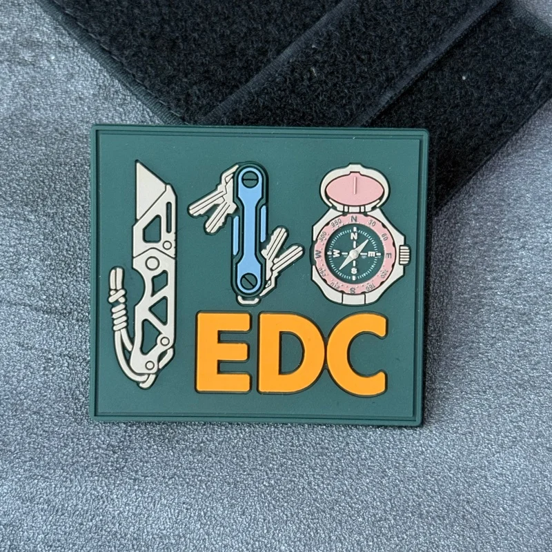 Parche táctico EDC de PVC con cierre de gancho y bucle - imagen 3