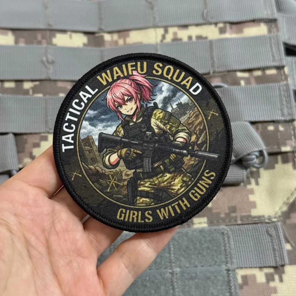 Parches tácticos gancho y bucle estilo anime con armas para ropa - imagen 3