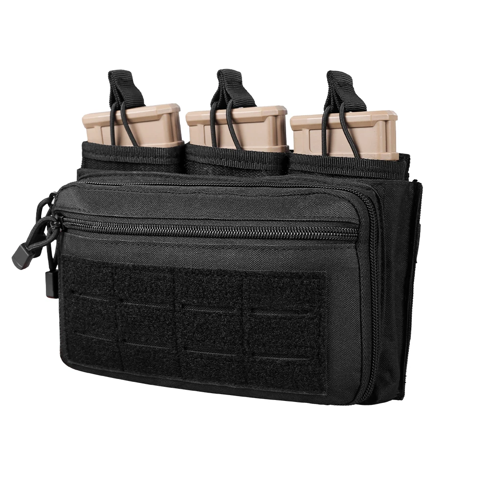 Portacargador triple MOLLE en uso