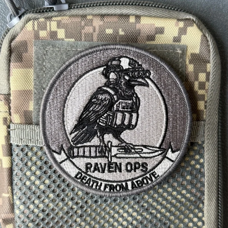 Parche moral Cuervo táctico bordado Velcro para mochila - imagen 3