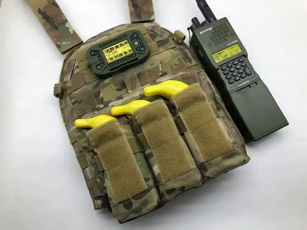 Unidad PRC-152 KDU en uso