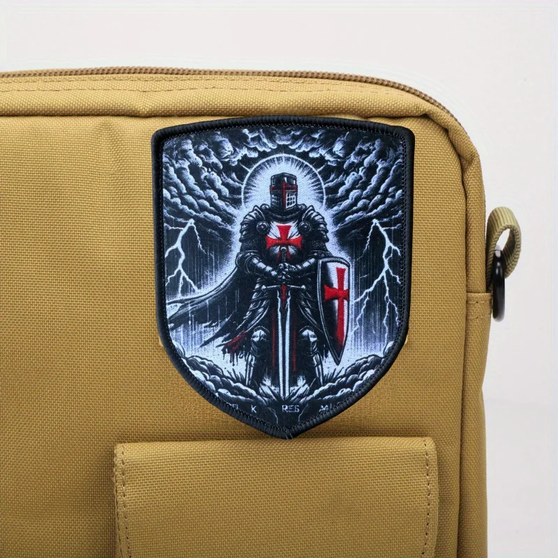 Parche táctico Cruz Templaria con gancho y bucle para mochila