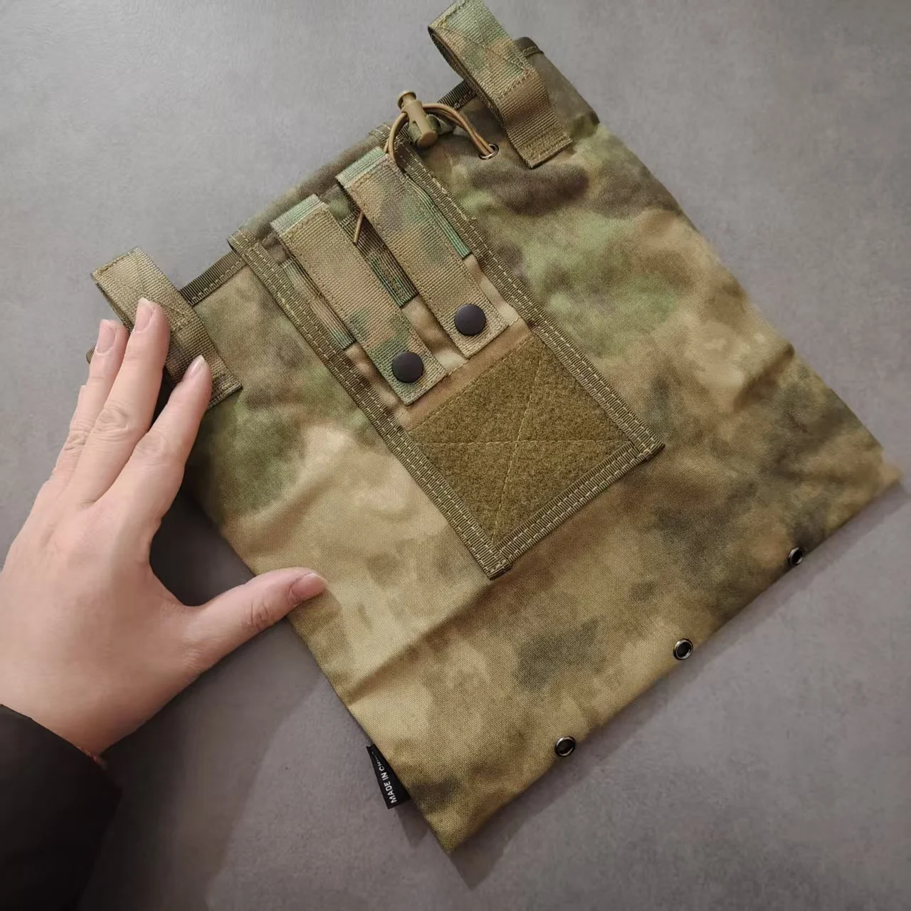 ATFG Green Ruins bolsa táctica plegable camuflaje para reciclaje - imagen 4