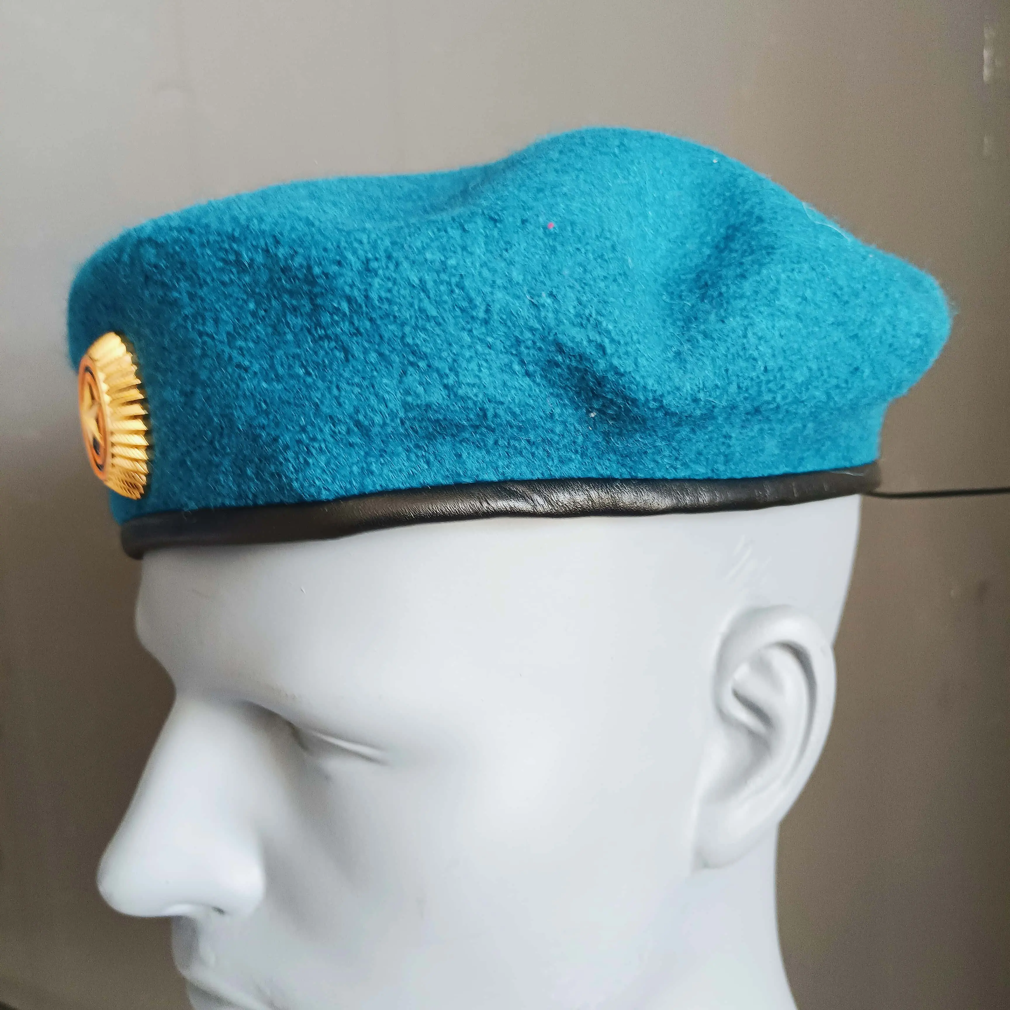 Boina militar de lana azul rusa VD original