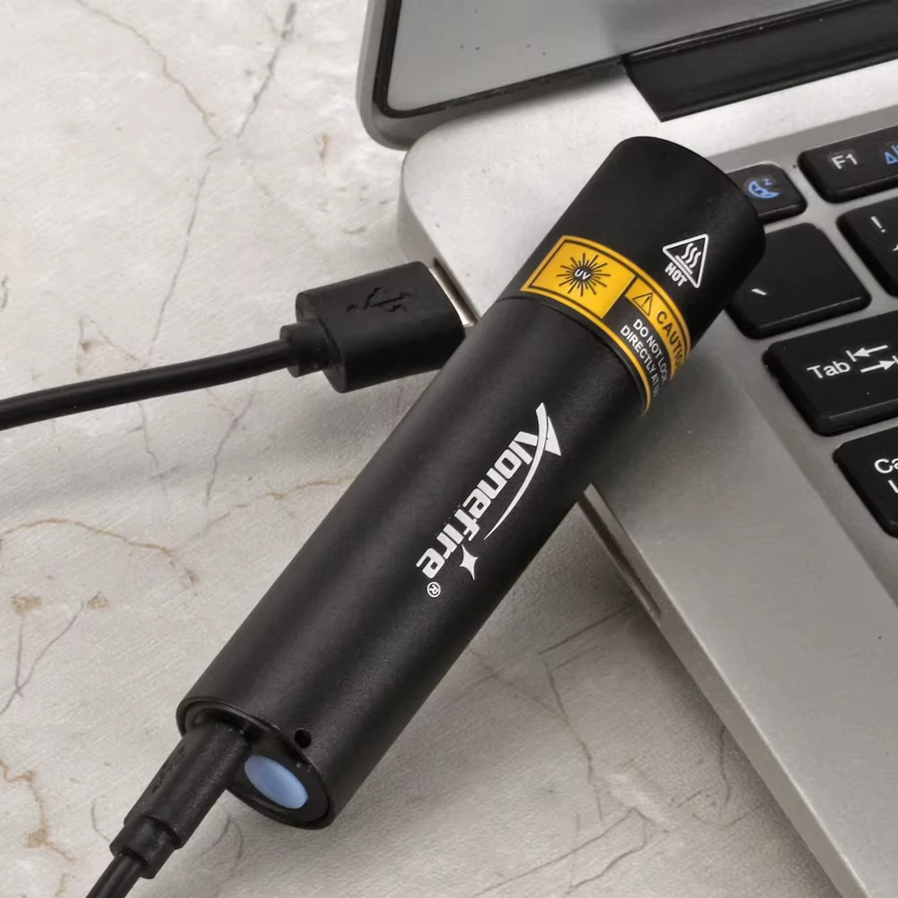 Alonefire SV15 Linterna UV ultravioleta recargable USB para manchas - imagen 3