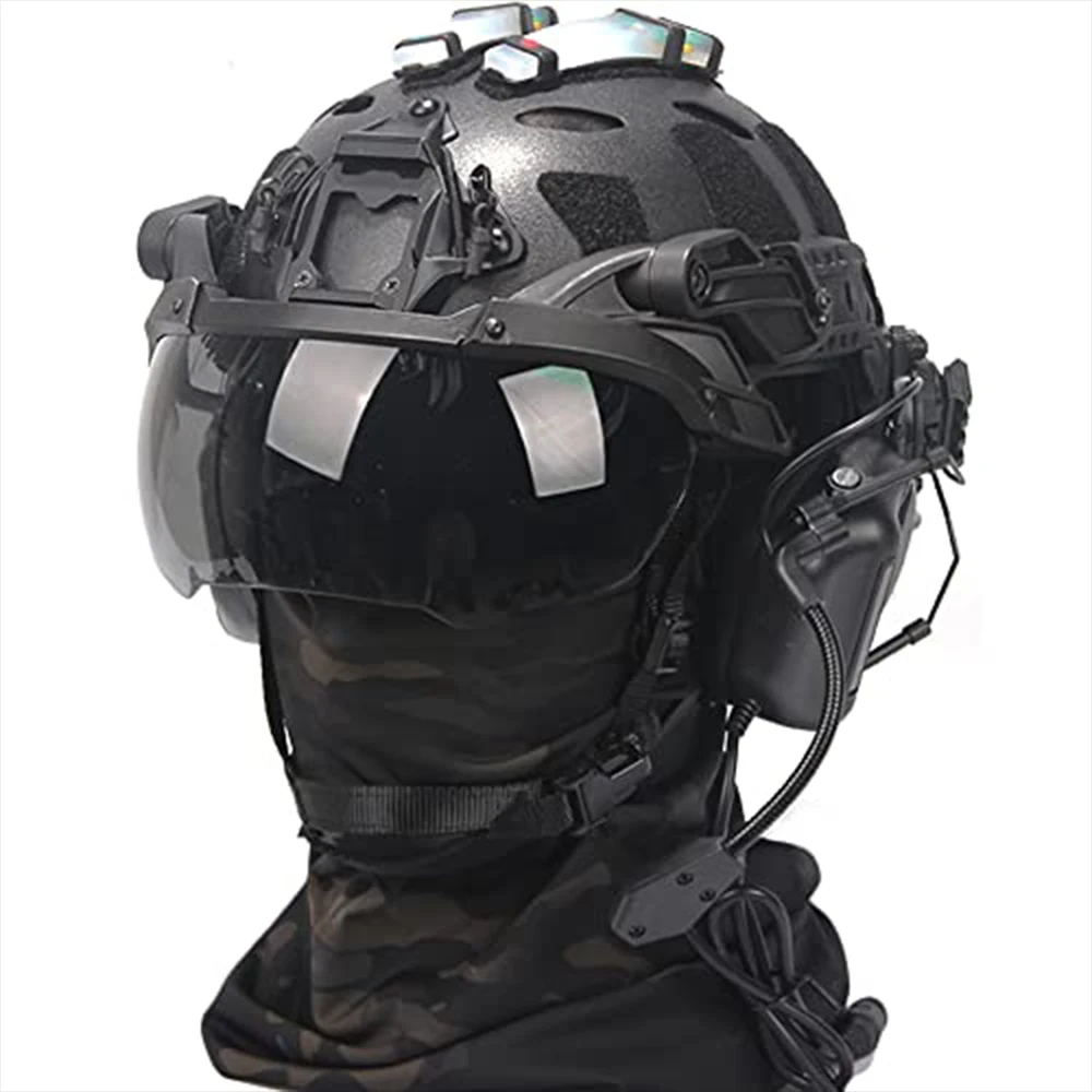 Casco táctico airsoft con visor abatible y luz LED - imagen 5