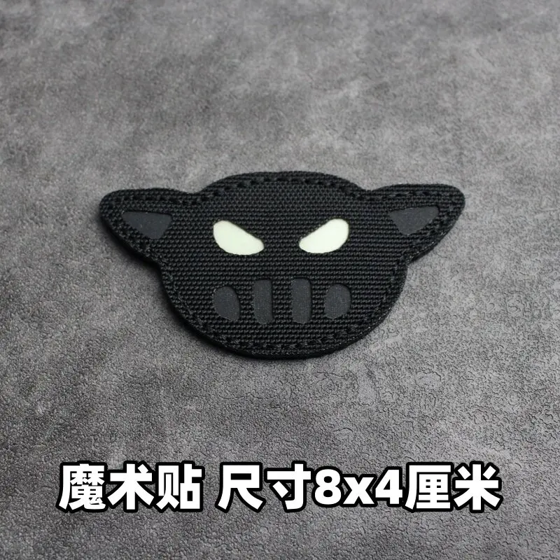 Parche Velcro mochila gato demonio ojos luminosos cortado láser