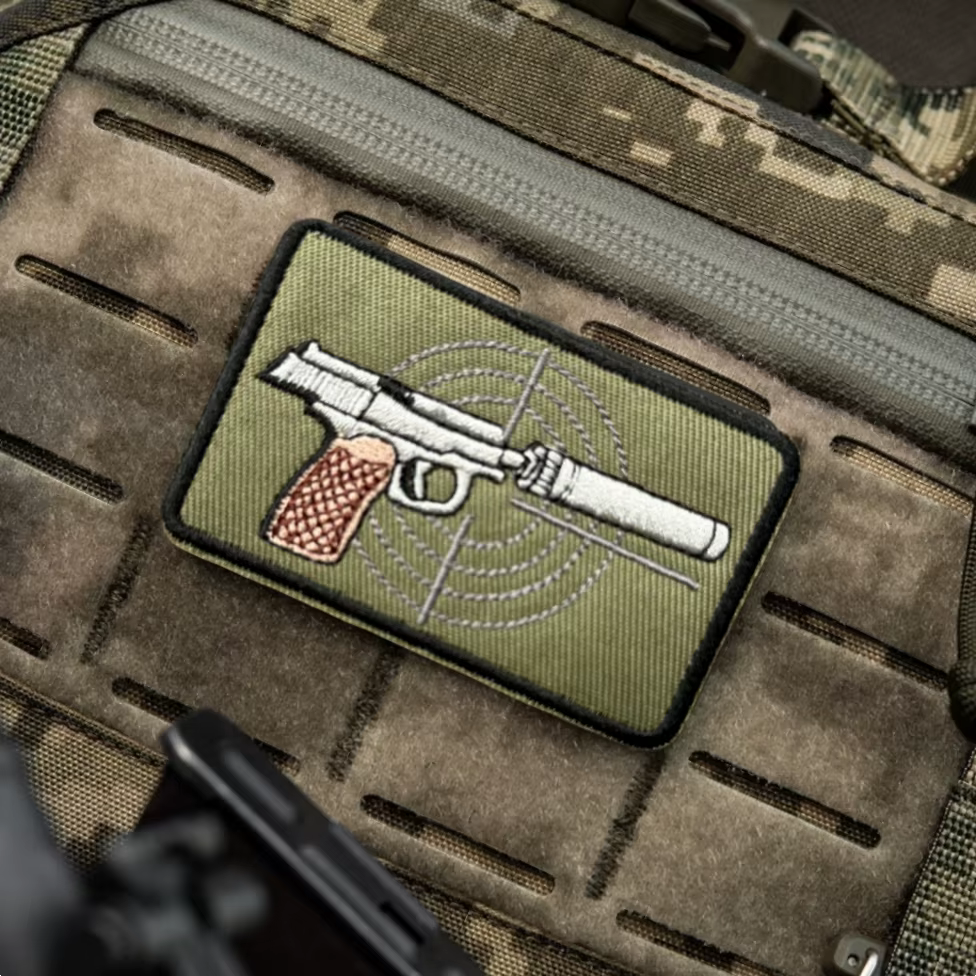 Insignia táctica moral de pistola gancho y bucle para ropa bordada - imagen 4