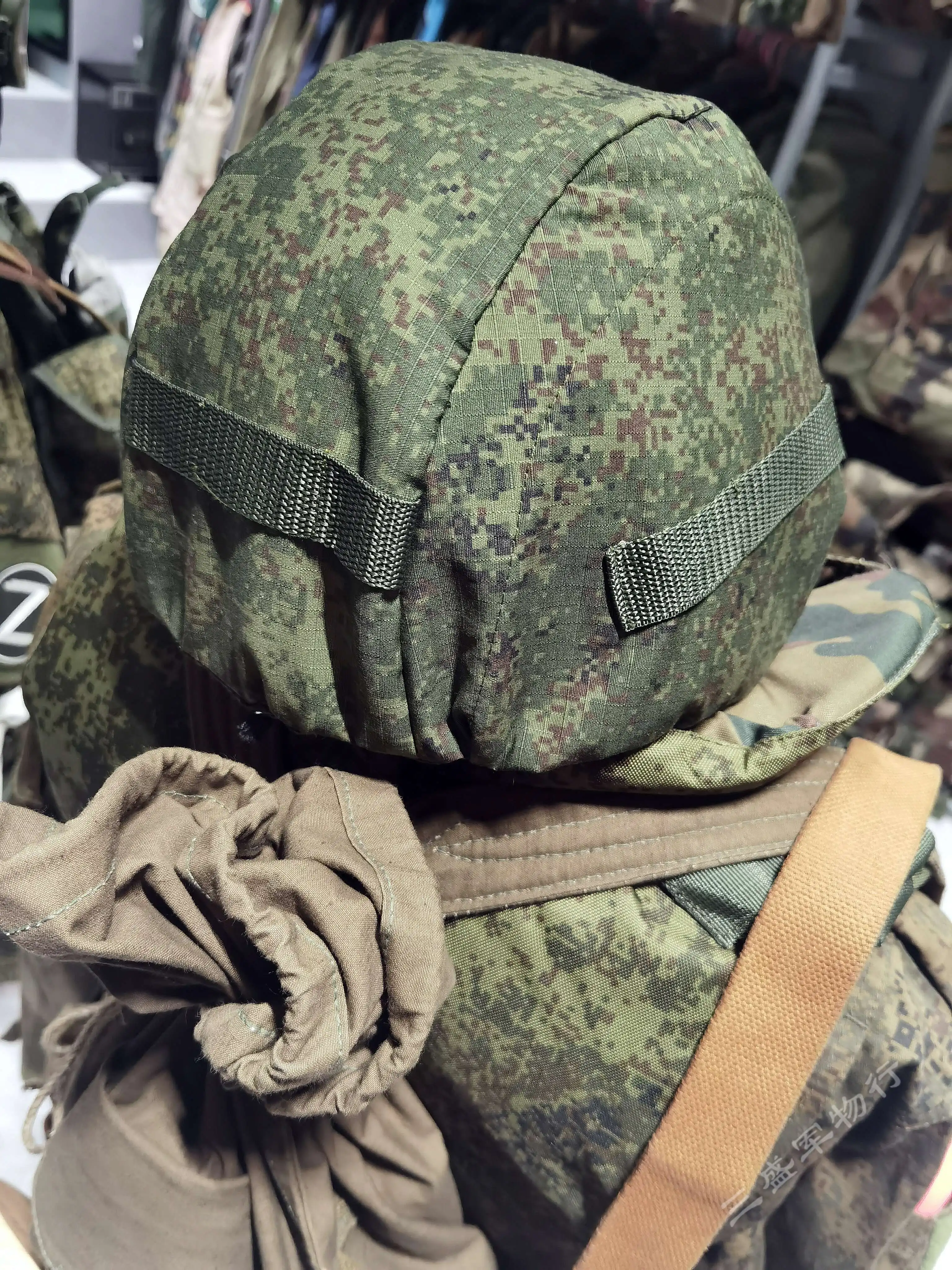 Kolpak cubierta de casco táctica EMR verde en tela camuflaje pequeño - imagen 3