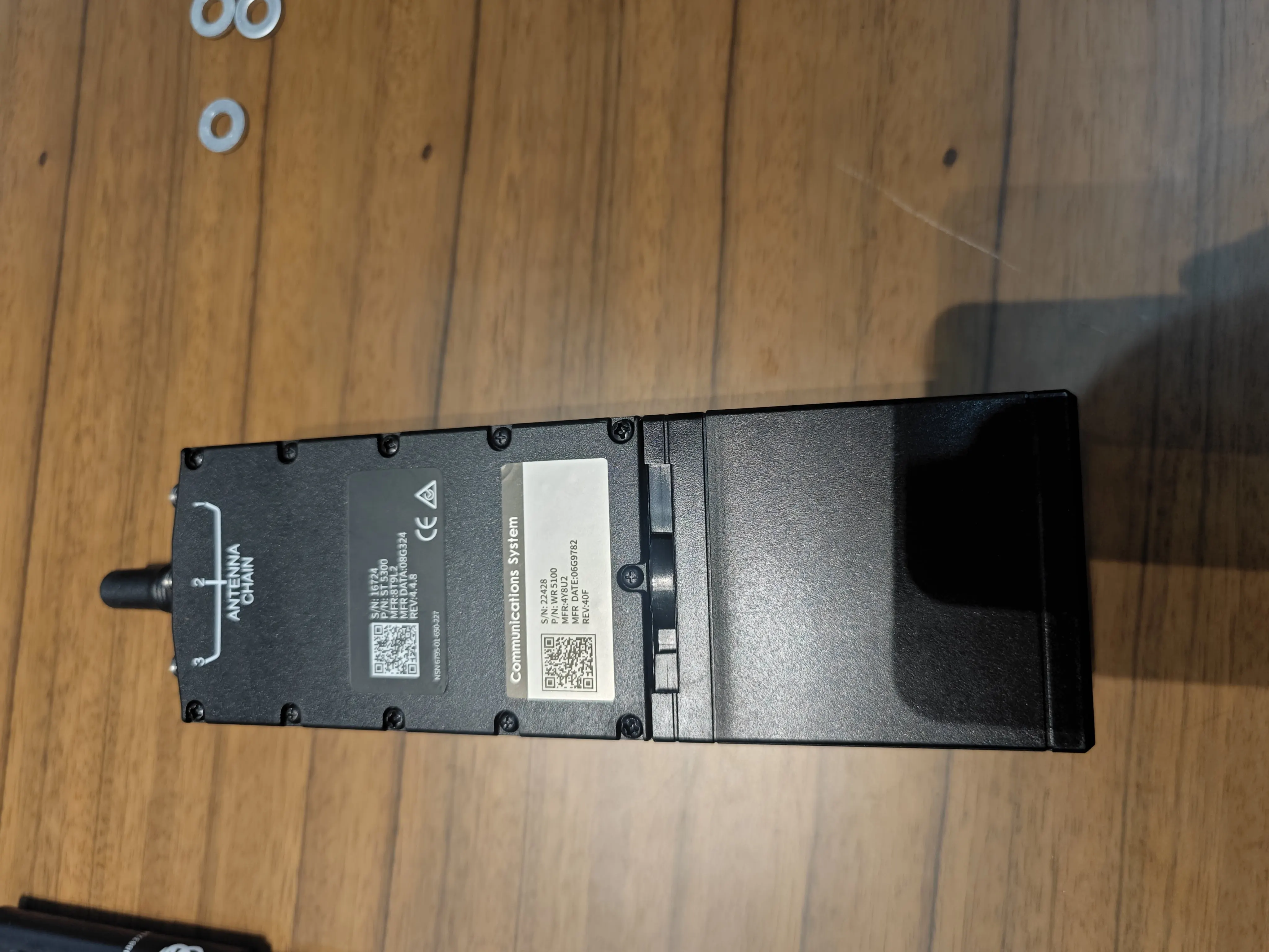 Carcasa tipo talkie-walkie para utilería