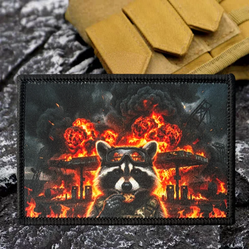 Parche táctico Raccoon Explosion moral con velcro gancho y bucle - imagen 2