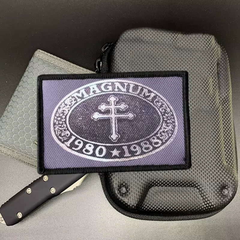 Magnum Cross parche táctico moral con velcro gancho y bucle para ropa - imagen 4