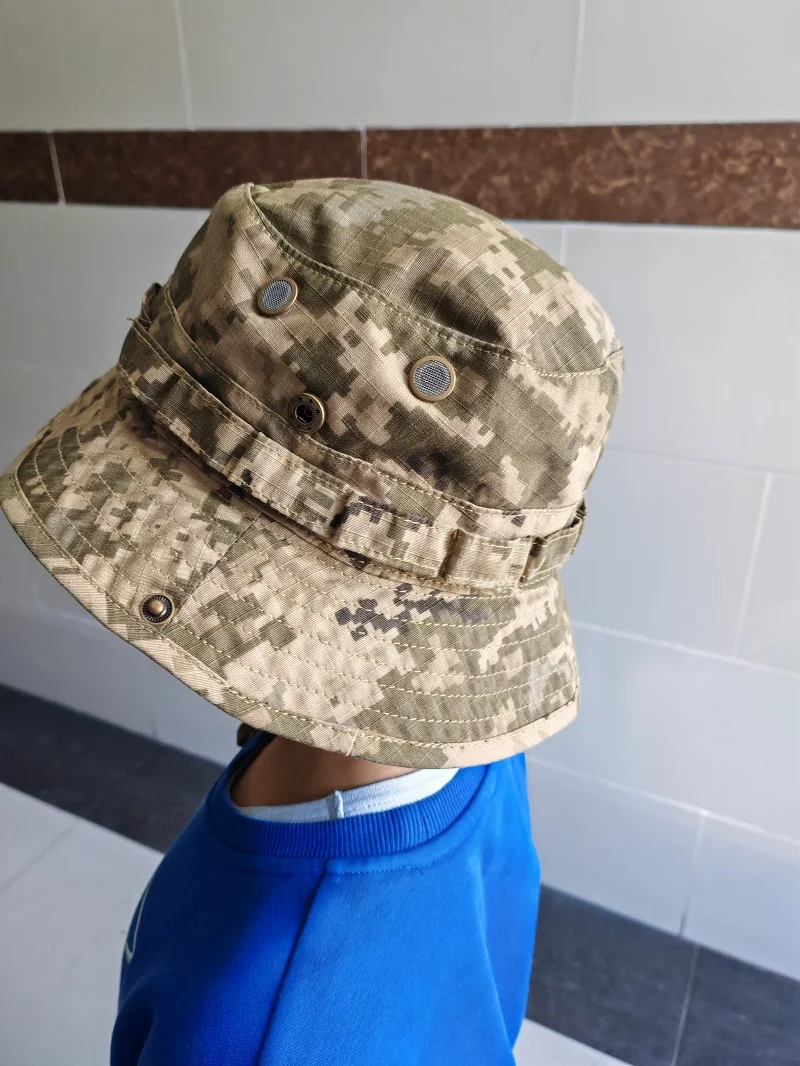 Sombrero Beni ucraniano visto de frente