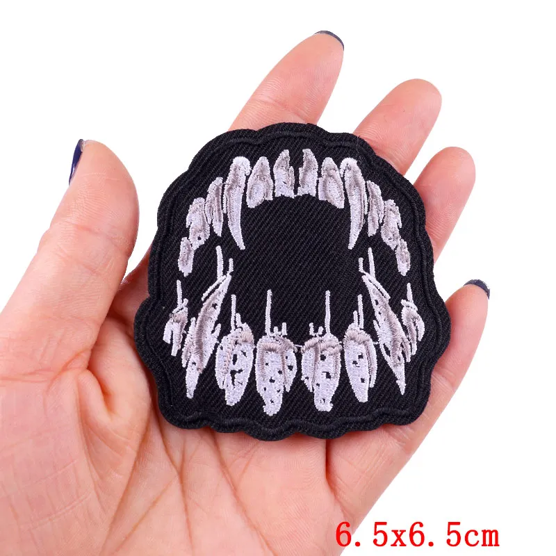 Parche termoadhesivo calavera punk – Estilo táctico militar - imagen 3