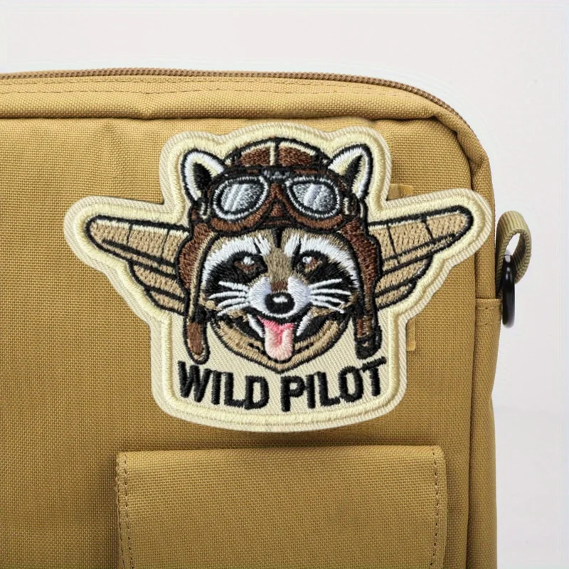 Parche bordado mapache piloto salvaje táctica con velcro para mochila - imagen 4