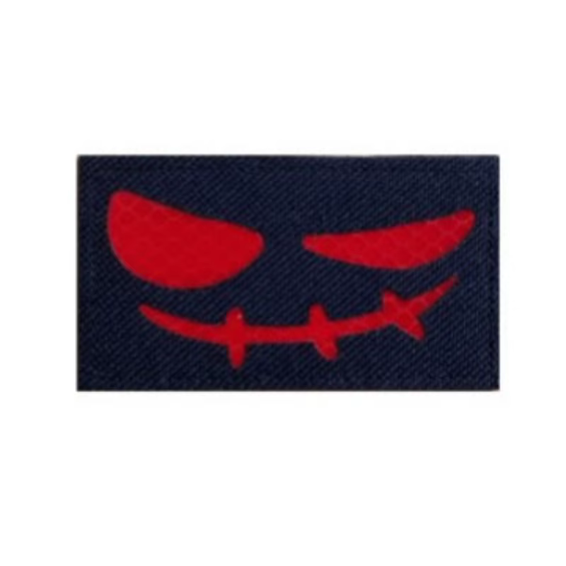 Parche táctico Velcro cara sonriente malvada luminosa para pecho - imagen 2