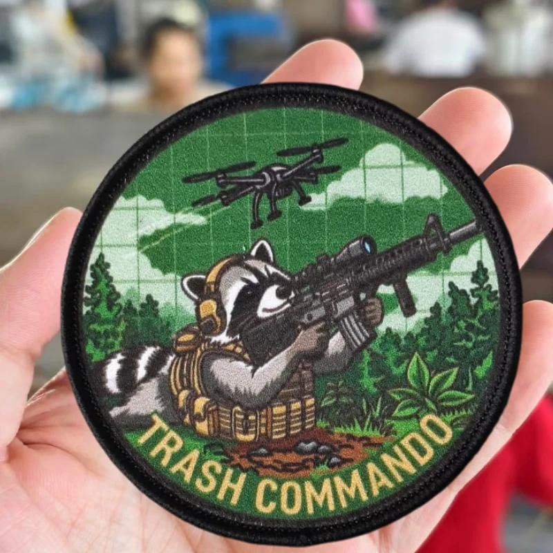 Parche táctico con gancho y bucle mapache soldado – moral - imagen 4