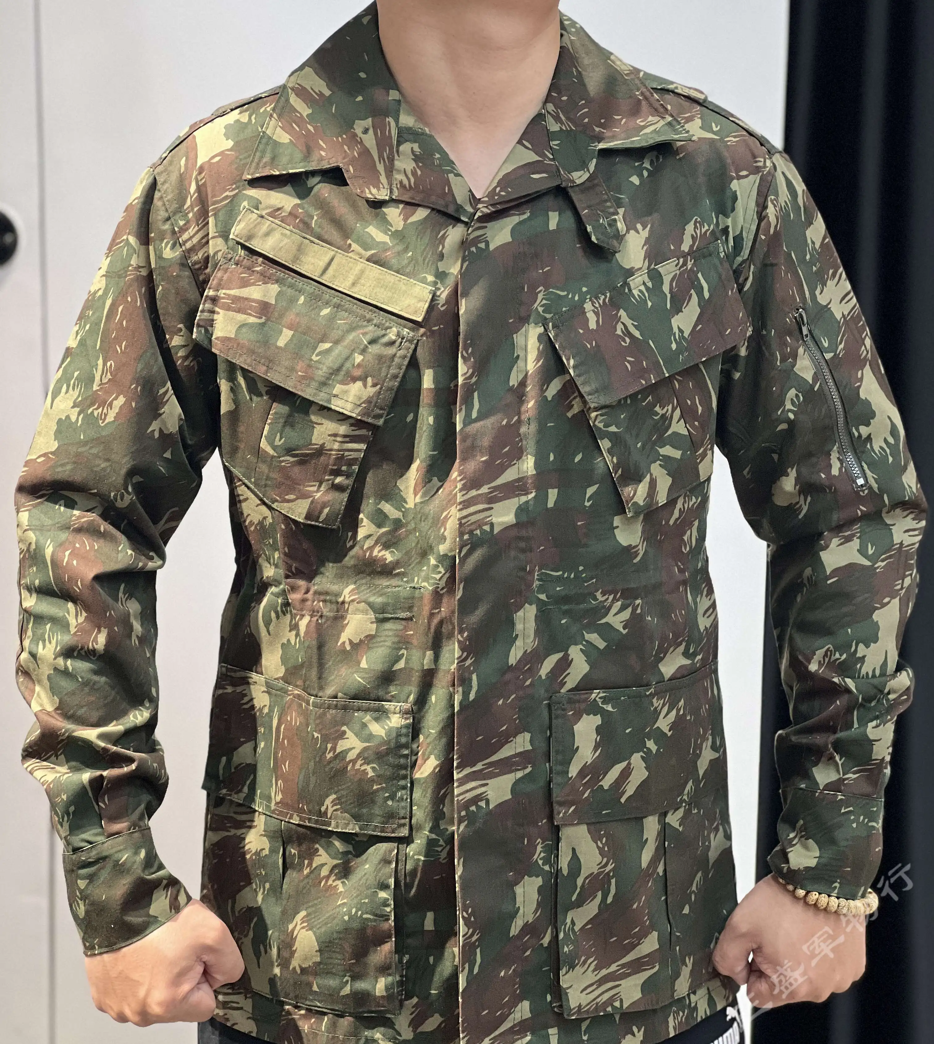 Uniforme táctico camuflaje lagarto brasileño para campo y aire libre - imagen 2