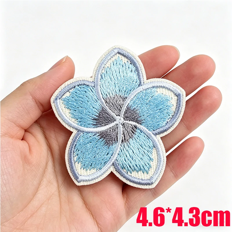 Aplicación en ropa con motivos de flores