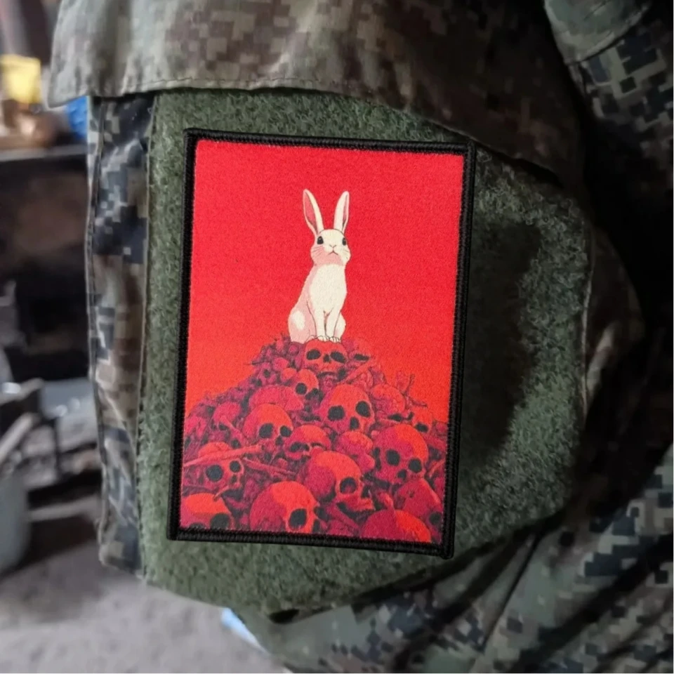 Parche táctico velcro calavera conejo morale para mochila - imagen 3