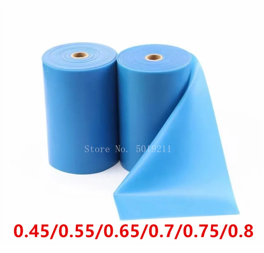 Banda de látex plana azul claro enrollada
