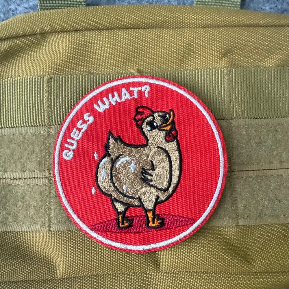 Parche táctico bordado Adivina qué – Pollo con velcro - imagen 5
