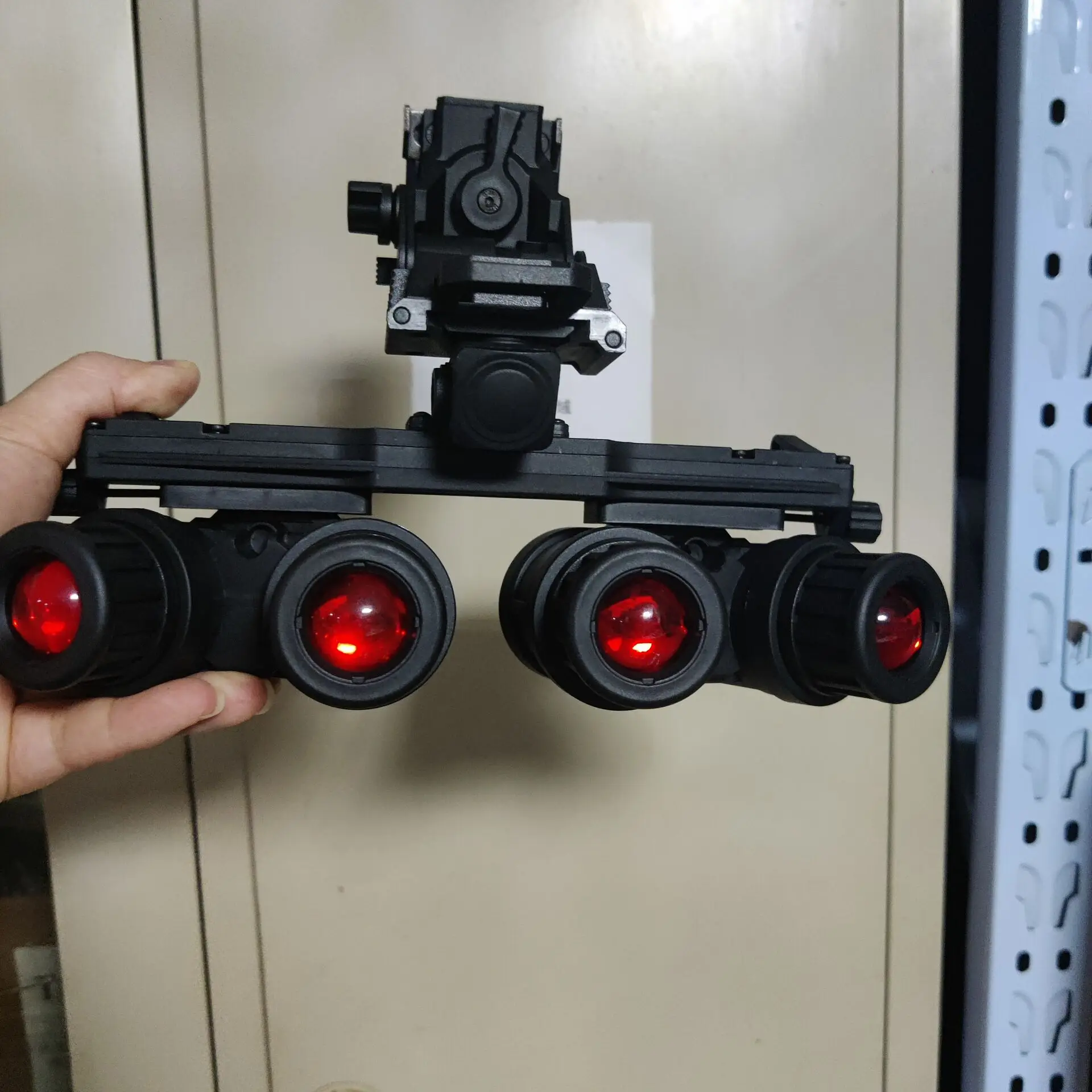 GPNVG-18 Gafas visión nocturna cuatro tubos réplica airsoft
