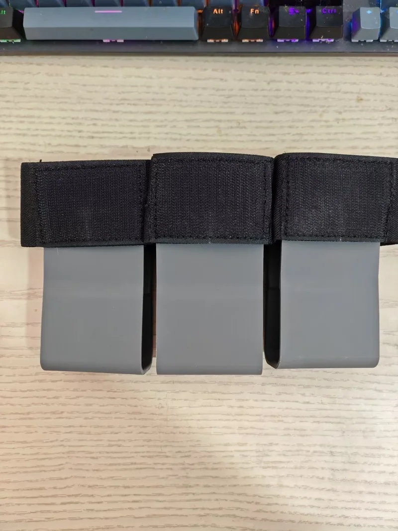 Portacargadores MOLLE triple ABS integrado con bolsillo - imagen 3