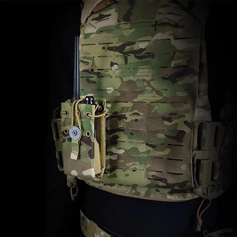 Funda táctica MOLLE para walkie talkie lateral con bolsillo - imagen 4