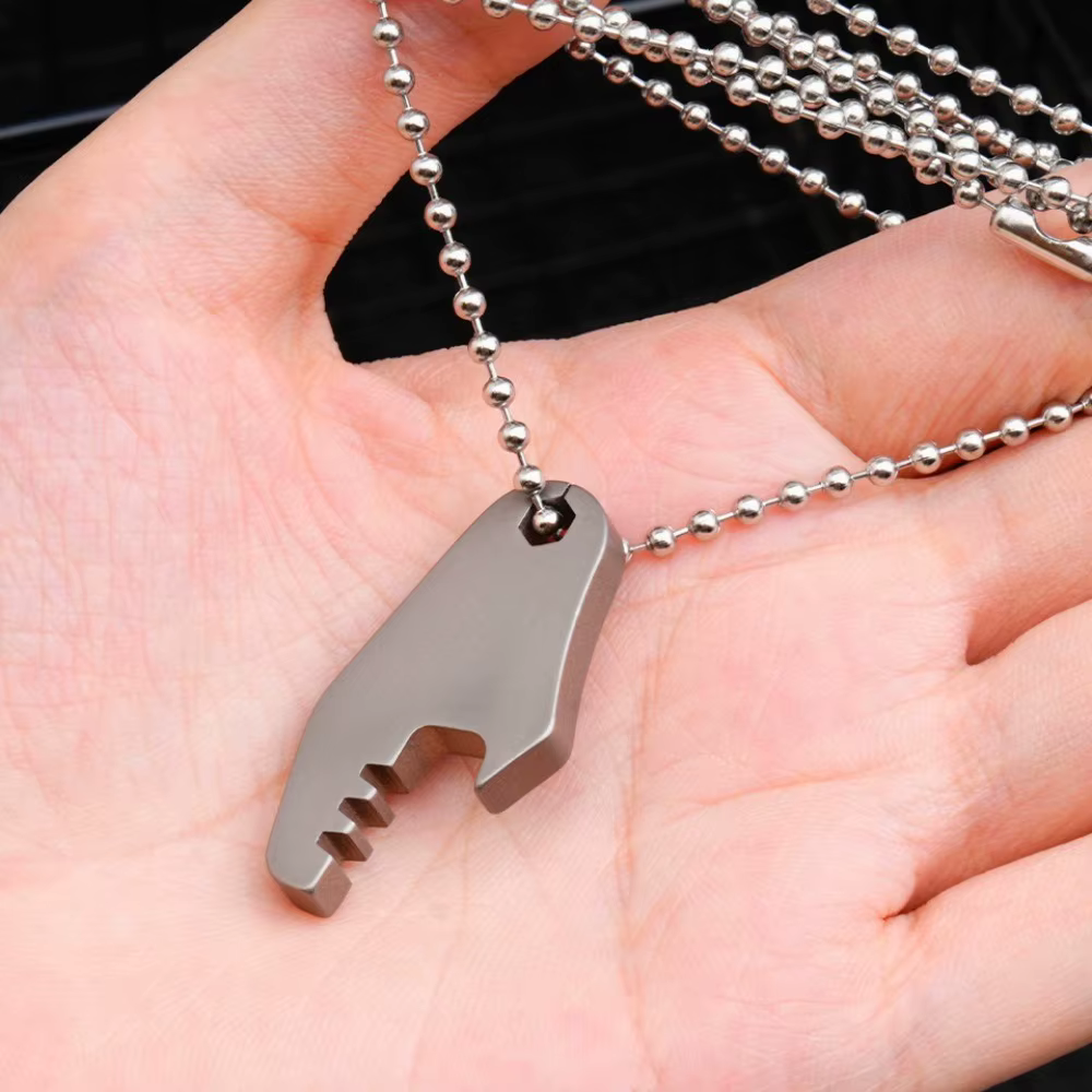 Colgante de titanio EDC mini abridor botellas llavero ligero - imagen 3