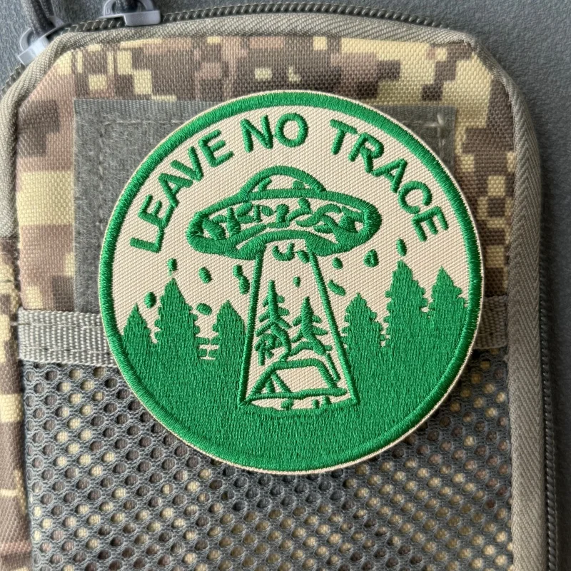Parche táctico bordado Leave No Trace con velcro para mochila - imagen 3