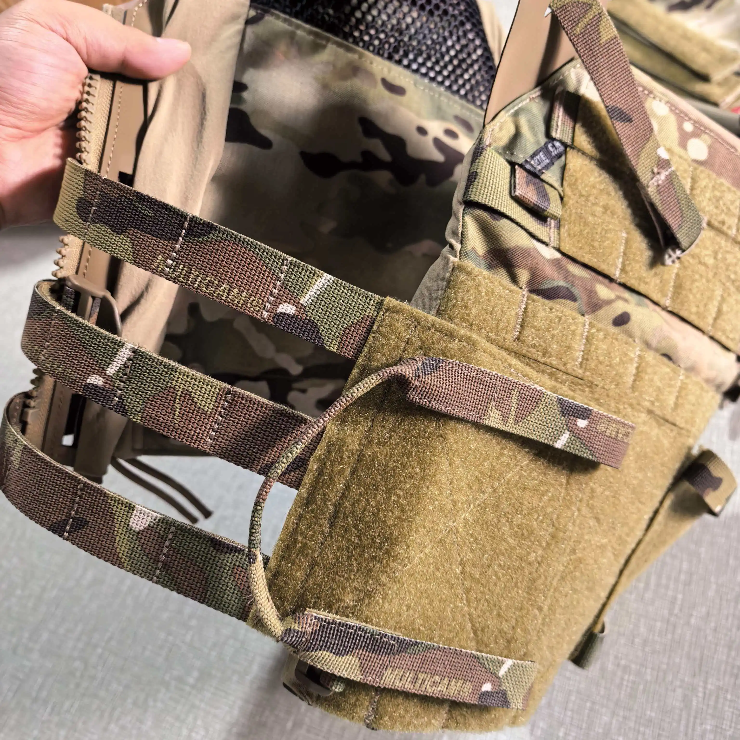 Chaleco táctico JPC Multicam portaplacas MOLLE de alta densidad