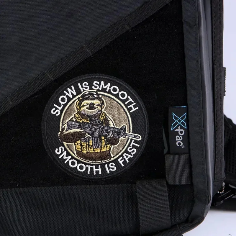 Parche táctico bordado mapache con gancho y bucle para mochila - imagen 4