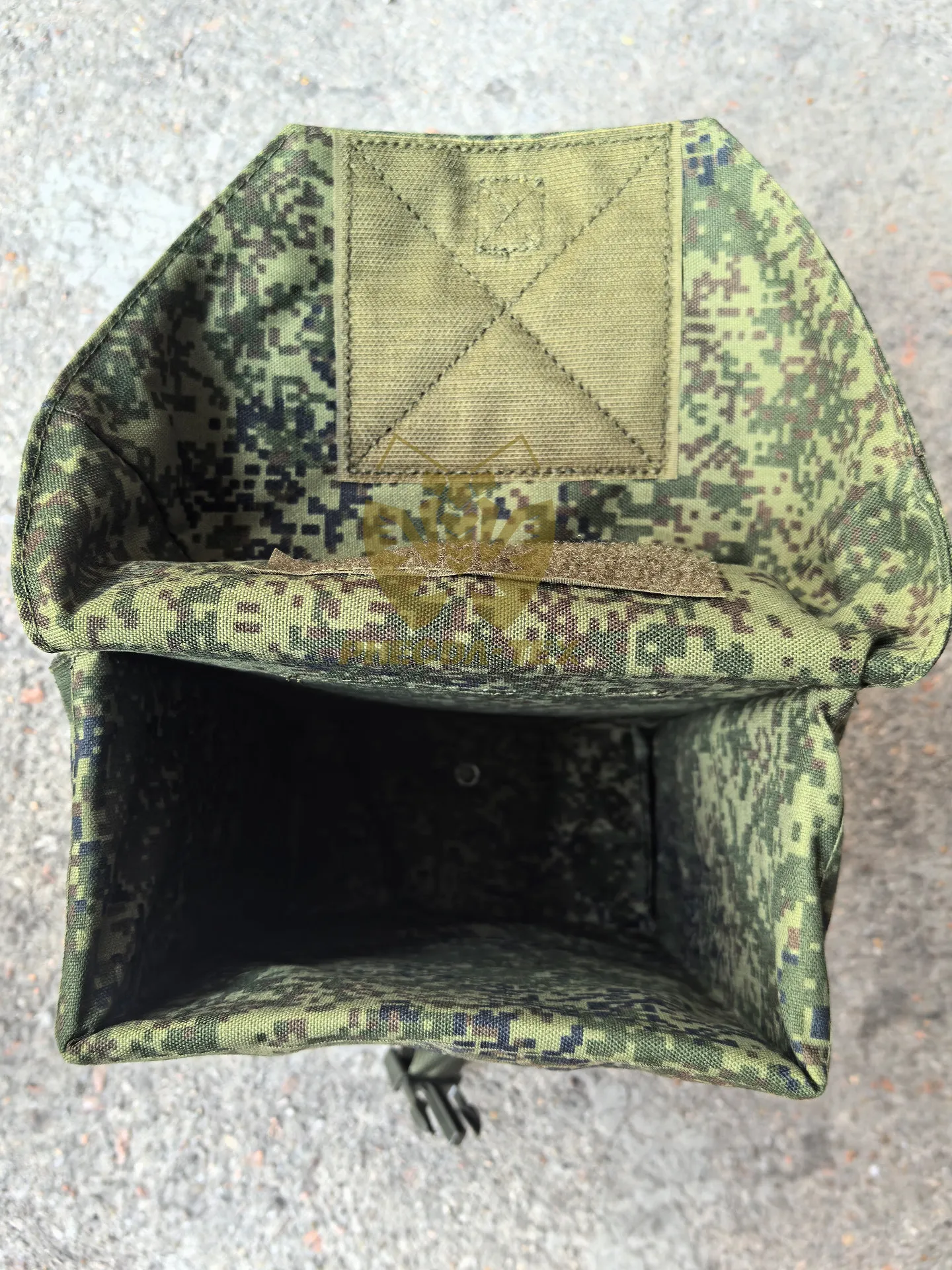 Bolsa táctica para cargador PKM100 EMR Little Green Man FG Ruins - imagen 3
