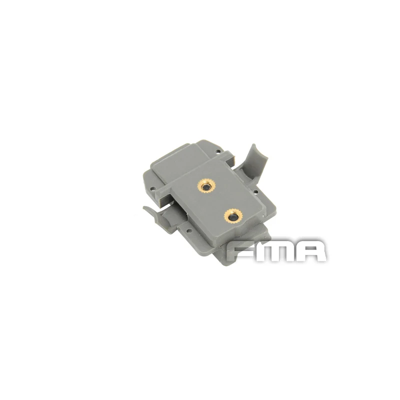 Adaptador FMA X300 instalado en casco BK