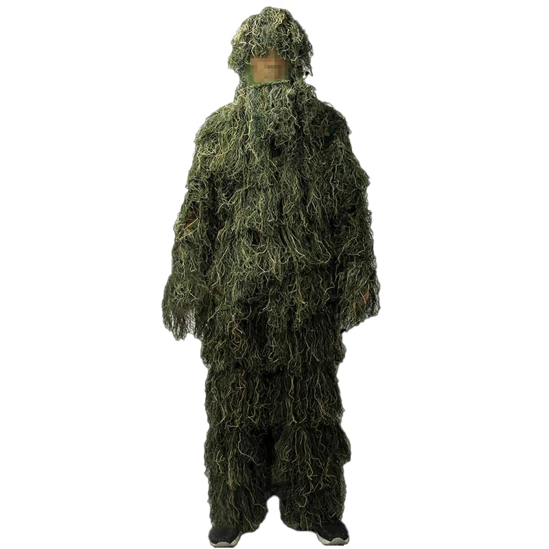 Traje camuflaje en vista general