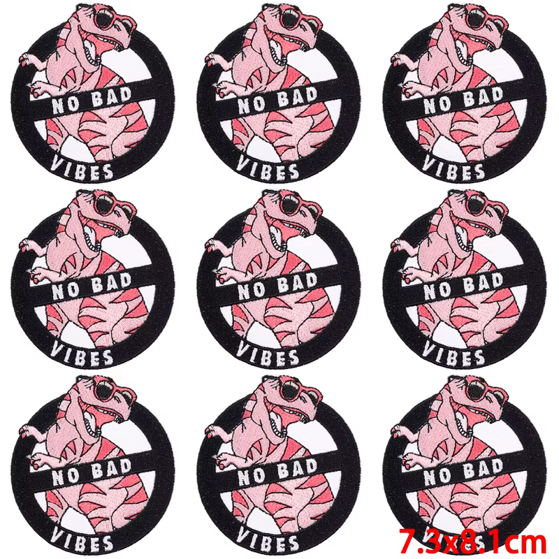 Parche de lobo con detalle de spikes