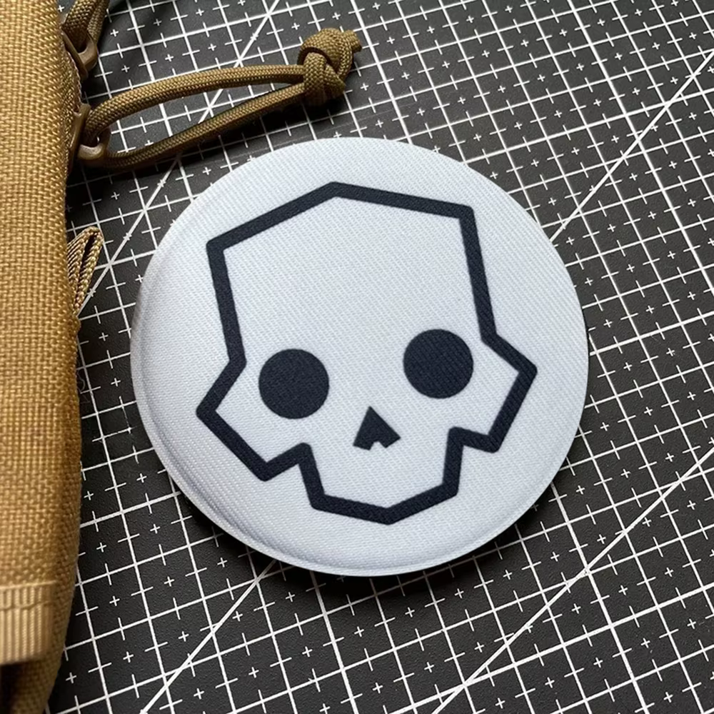 Parche táctico calavera blanca – Velcro para casco y mochila - imagen 5