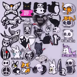 Parche bordado para planchar gato calavera punk a rayas
