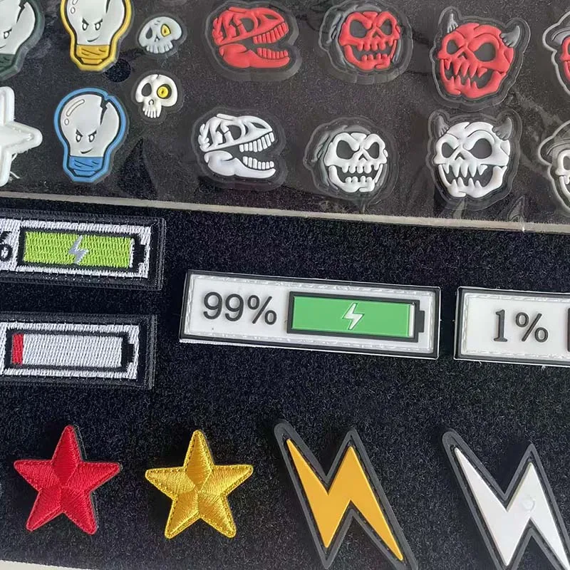 Parches tácticos PVC de goma con rayo, calavera y dinosaurio