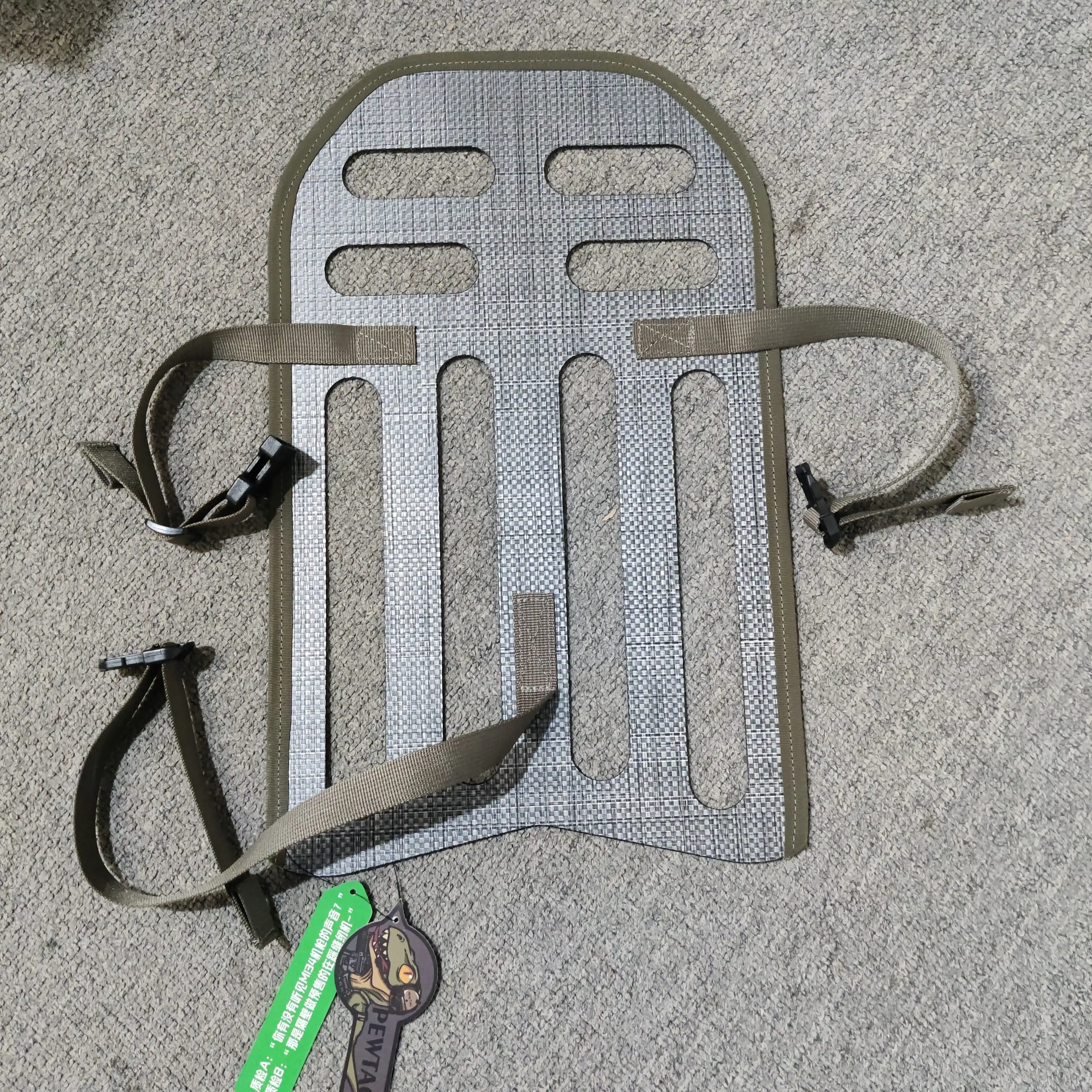 Placa soporte táctica en T para mochila AVS y chalecos - imagen 2
