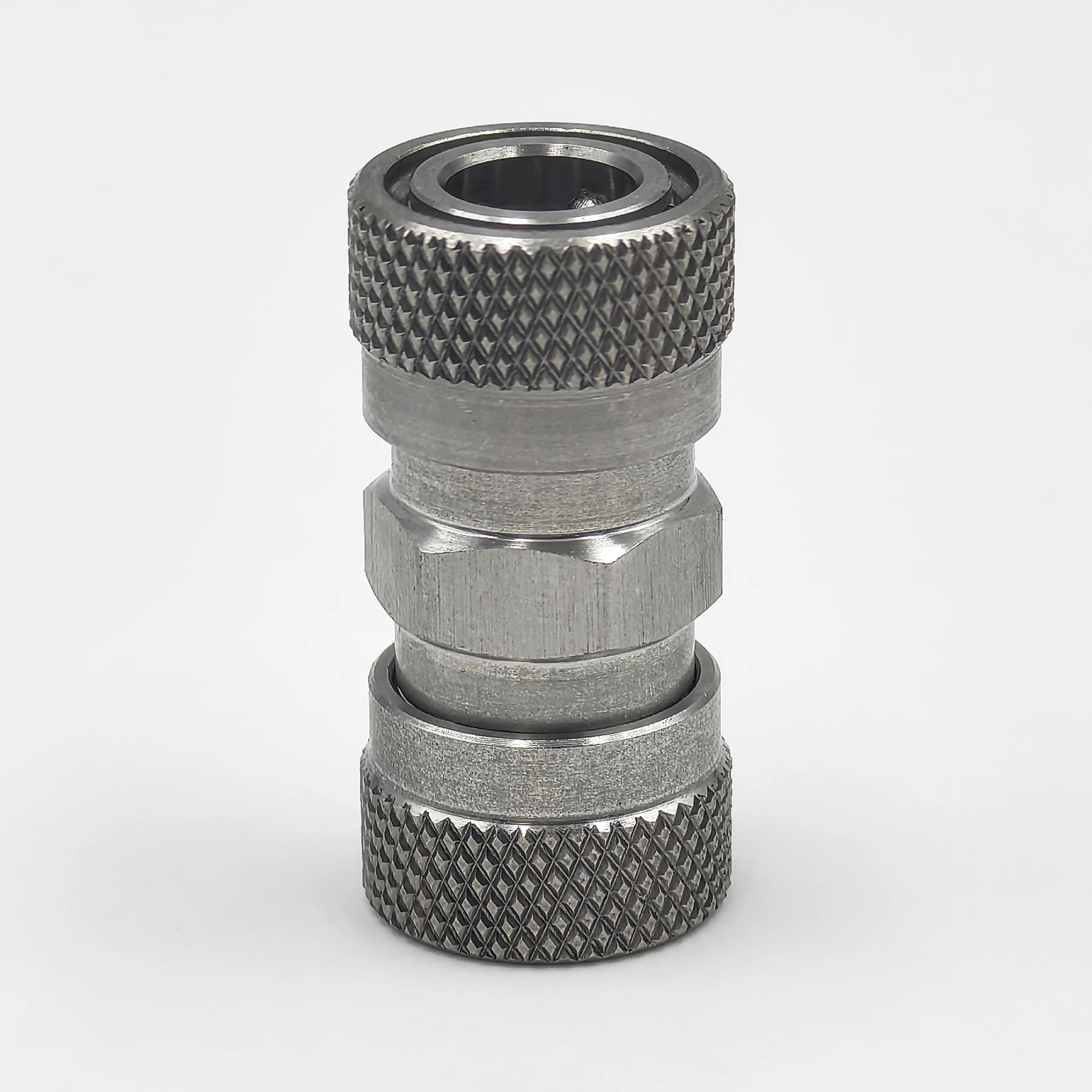 Detalle de boquillas de 8MM para conexión rápida